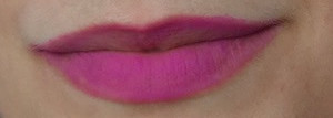 H&M Matte lip pen: First kiss, Hot lava love