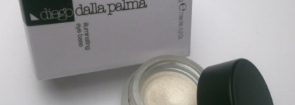 Diego dalla Palma Illuminating eye base № 23 не только подсвечивает, но и устраняет огрехи века