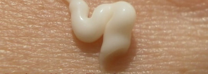 Decleor Hydra Floral „Flower petals“ eye and lip moisturising mask - просто хорошист у меня на полочке