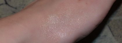 Чудесный бальзам для губ Bobbi Brown Lip Balm Spf15