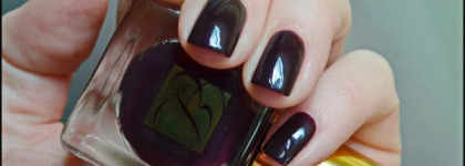 Estee Lauder Pure Color Nail Lacquer - Black Plum