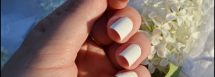 Фарфоровые ногти с YSL La Laque Couture Blanc Symboliste 26