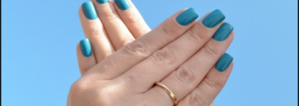 Лак цвета неба. YSL La Laque Long Lasting Nail Laquer 137 Turquoise Utopique