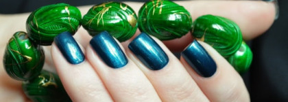 China Glaze Tongue & Chic