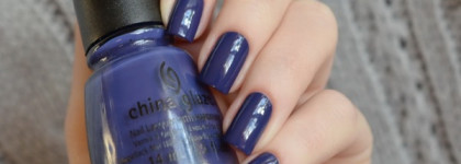 China Glaze Queen B