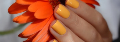 China Glaze Nail Lacquer With Hardeners - Metro Pollen-tin 81767