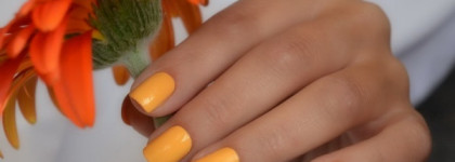 China Glaze Nail Lacquer With Hardeners - Metro Pollen-tin 81767