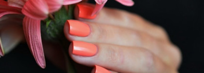 China Glaze Nail Lacquer With Hardeners - Petal To The Metal 81758