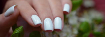 Chanel Le Vernis Nail Colour Eastern Light