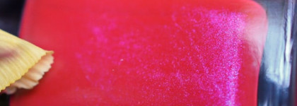 Chanel Le Vernis Nail Colour Rouge #19