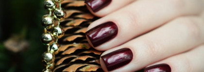 Chanel Le Vernis Nail Colour Malice #637