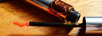 Масло-бальзам для губ с оттеночным эффектом YSL Volupte Tint-In-Oil Nourishing Lip Oil Colour Enhancer #7 Crush Me Orange