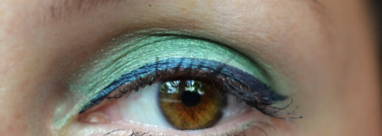 YSL Full Metall Shadow Metallic Shine Color Impact 16-Hour Wear Misty Green #9