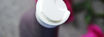 Два средства для локонов: Nyce и Living Proof