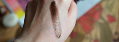 Charlotte Tilbury Eyes To Mesmerise Mona Lisa