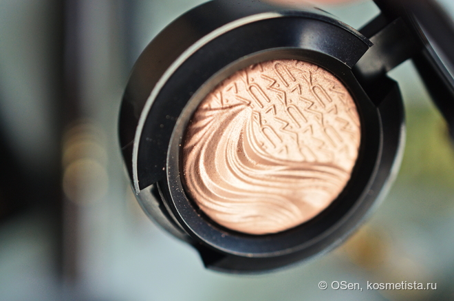 3 варианта использования A Natural Flirt от MAC