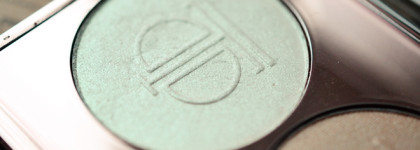 Revolution Make Up Strobe Palette