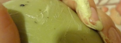 Новый фаворит в мыльной коллекции - мыло Indian Hemp & Hainian Vetiver Soap with Neem Oil (Индийская конопля с гаитянским ветивером) от NubianHeritage