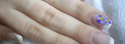 Быть можно дельным человеком и думать о красе ногтей