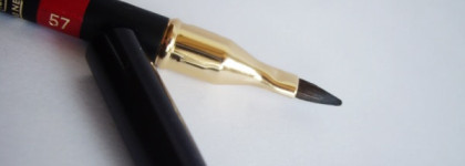 MAC Matte Lipstick Russian Red & Chanel Le Crayon Levres #57 Rouge Profond