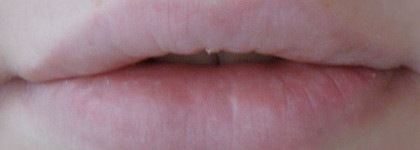 Помада и уход в одном флаконе - Clarins Joli Rouge Brillant в оттенке 07 raspberry