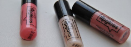 Малыши в моей косметичке - Essence mini lipgloss set  04 london calling