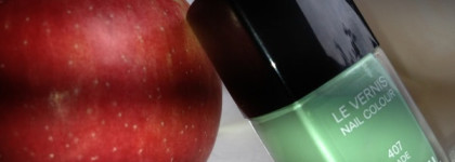 Один из 333 или Chanel Le Vernis 407 Jade (Fashion´s Night Out 2009)
