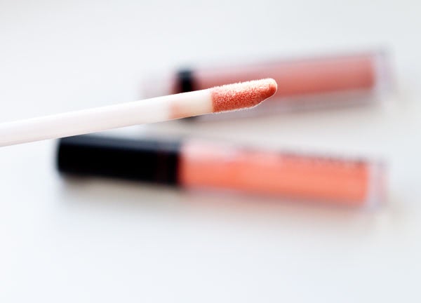 Блески для губ Paese Cosmetics Art Lipgloss в оттенках 418 и 419