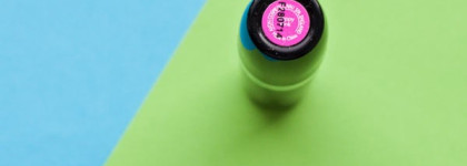 Помада "Невесомость" от Avon в оттенке Poppy Pink