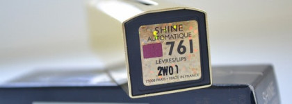 Помада из весенней коллекции 2013 года Guerlain Shine Automatique Hydrating Lip Shine № 761 Flirt