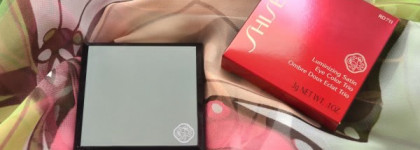 Розовые пески  2013 от Shiseido Luminizing Satin Eye Color Trio,# RD711Pink Sands