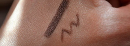 Искала замену карандашу Шанель Santal и нашла  Clinique Cream Shaper for Eyes. #105 - Chocolate Lustre