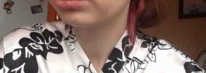 Красный друг Matte Lipstick by H&M в оттенке Dita