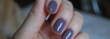 Сложная сиреневая пыль China Glaze Below Deck