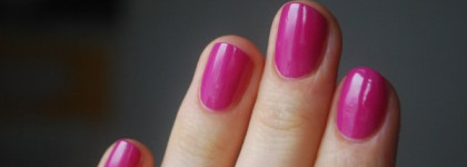 Очаровательная фуксия China Glaze Nasty