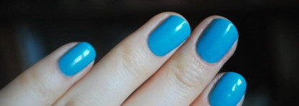 Ещё не Тиффани, но уже не хухры-мухры. China Glaze Custom Kicks 80902