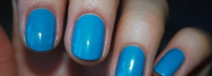 Ещё не Тиффани, но уже не хухры-мухры. China Glaze Custom Kicks 80902