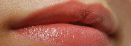 Нежнее нежного, или мой идеальный нюд. Benefit Silky Finish Lipstick Skinny Dip