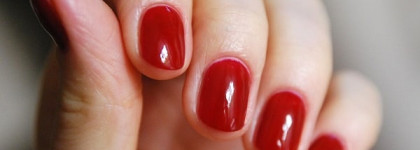 Подписано кровью, вернее, лаком Mavala Nail Color Cream 241 Red Crystal