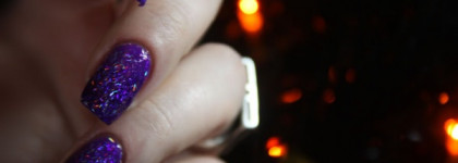 Три лака из коллекции El Corazon Fireworks: Fw-06 Million dollars baby, Fw-05 Magic fairy dust, Fw-08 Aurora Borealis