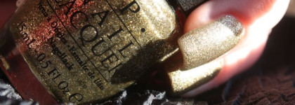 OPI Nail Laquer - All Sparkly And Gold HL E-13