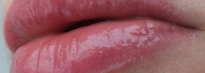 Dior Addict Ultra-Gloss Pearl 774 и Clarins Gloss Prodige Candy 04