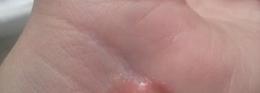 Guerlain - KissKiss Gloss Extreme Shinе Radiant Colours №847 Peche Charnelle