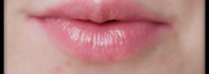 Мои любимцы от Nyx:блеск губ Nyx Mega Shine Lip Gloss, Candy Shop,147 и блеск губ Nyx Mega Shine Lip Gloss, Tea Rose,160