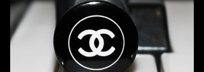 Для любителей кукольных ресниц. Le Volume de Chanel Mascara (оттенок 10,noir)