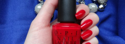 Идеальный красный найден с OPI Big Apple Red