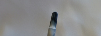 Два молочно-фарфоровых любимца