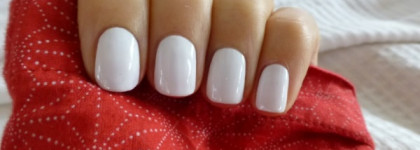 Essie Marshmallow