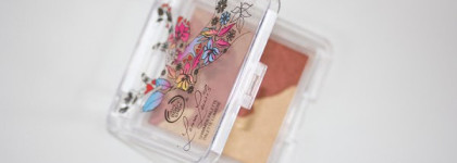 Красивый бронзер The Body Shop 01 Shimmer Palette Shade: Oh Deer! Bronze Nuance: Oh Ma Biche! Bronze