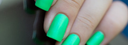 Зеленый чайник - China Glaze In the Lime Light (Neon)
